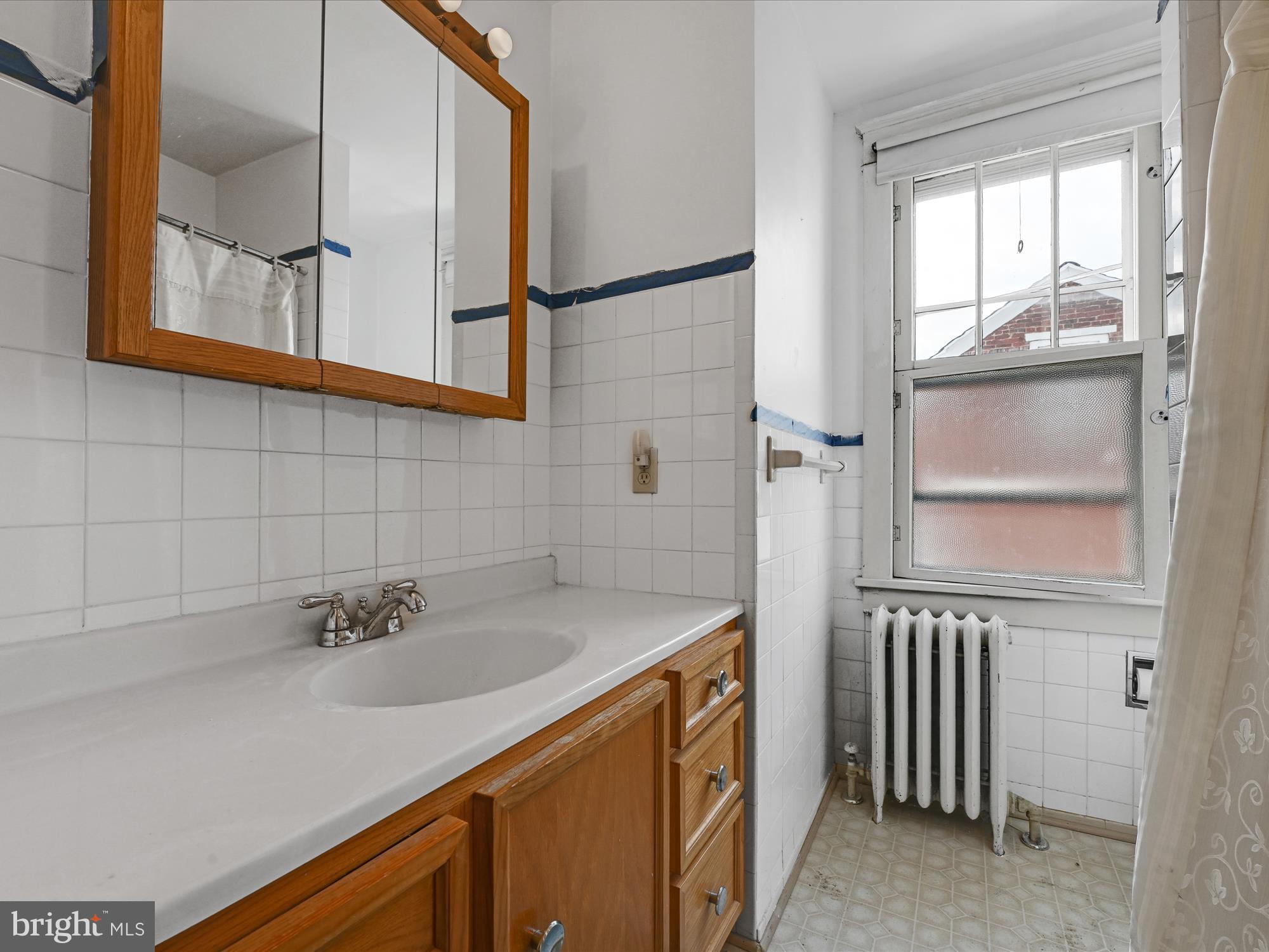 303 North Front Street Minersville, PA 17954 - Photo 19 of 23 Upstairs Bathroom