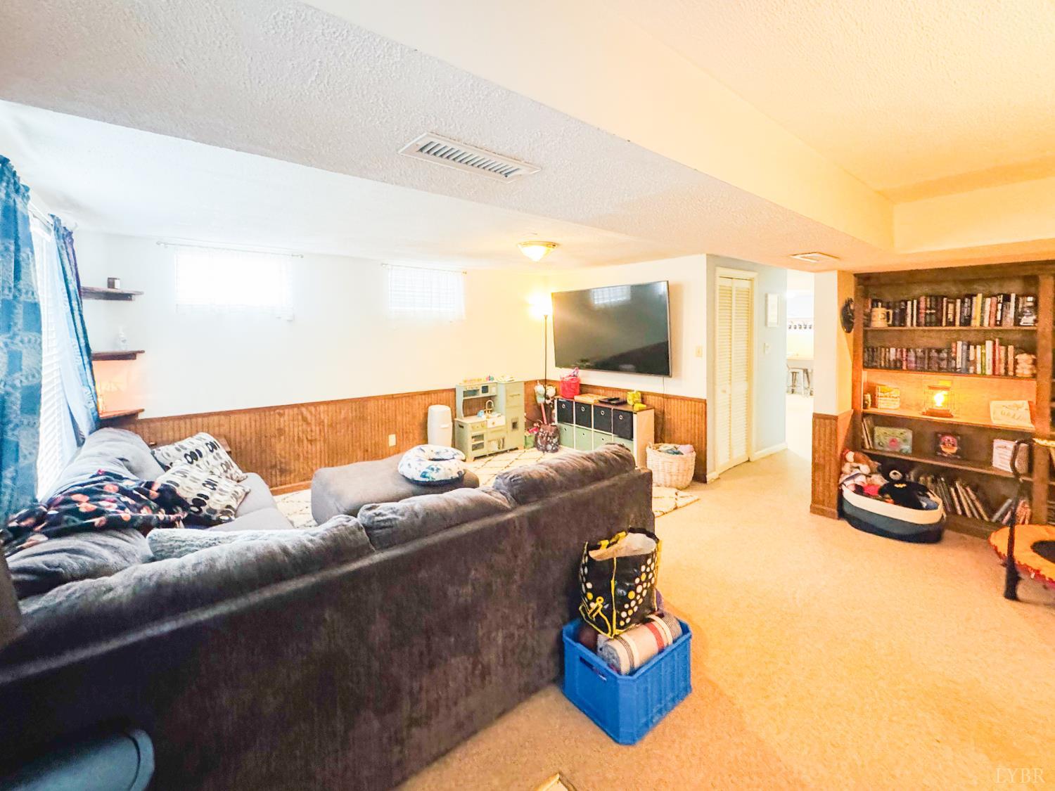 1002 Oxford Point Road Lynchburg, VA 24503 - Photo 20 of 33
