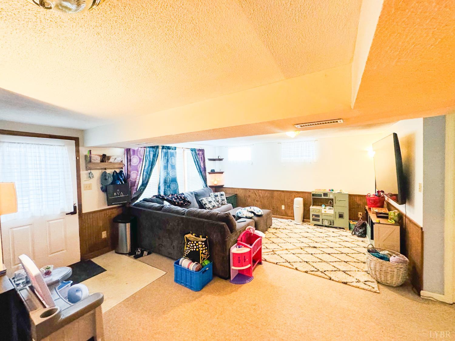 1002 Oxford Point Road Lynchburg, VA 24503 - Photo 23 of 33