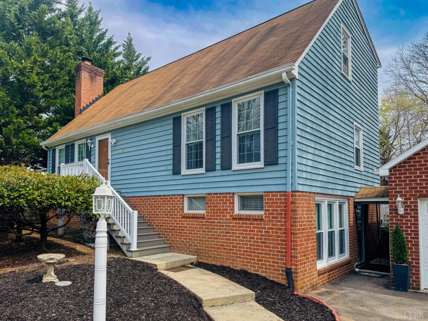 1002 Oxford Point Road Lynchburg, VA 24503 - Photo 3 of 33