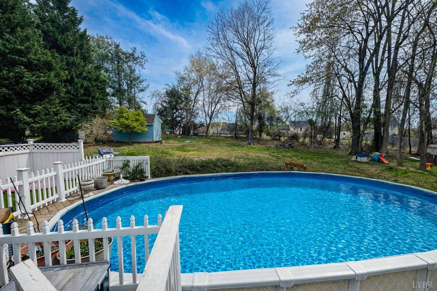 1002 Oxford Point Road Lynchburg, VA 24503 - Photo 7 of 33