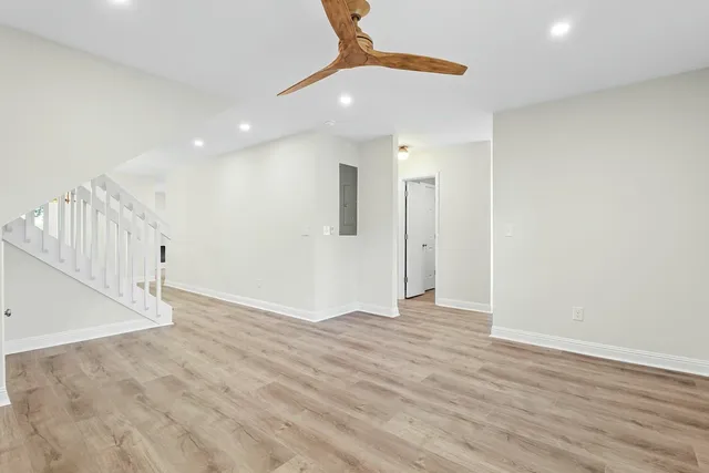 $4,250 | 630 Baytree Court, Mount Pleasant, SC 29464