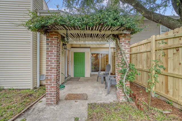 $4,250 | 630 Baytree Court, Mount Pleasant, SC 29464