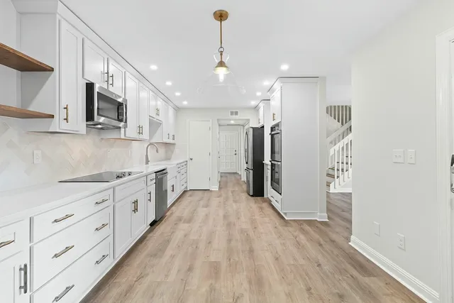 $4,250 | 630 Baytree Court, Mount Pleasant, SC 29464