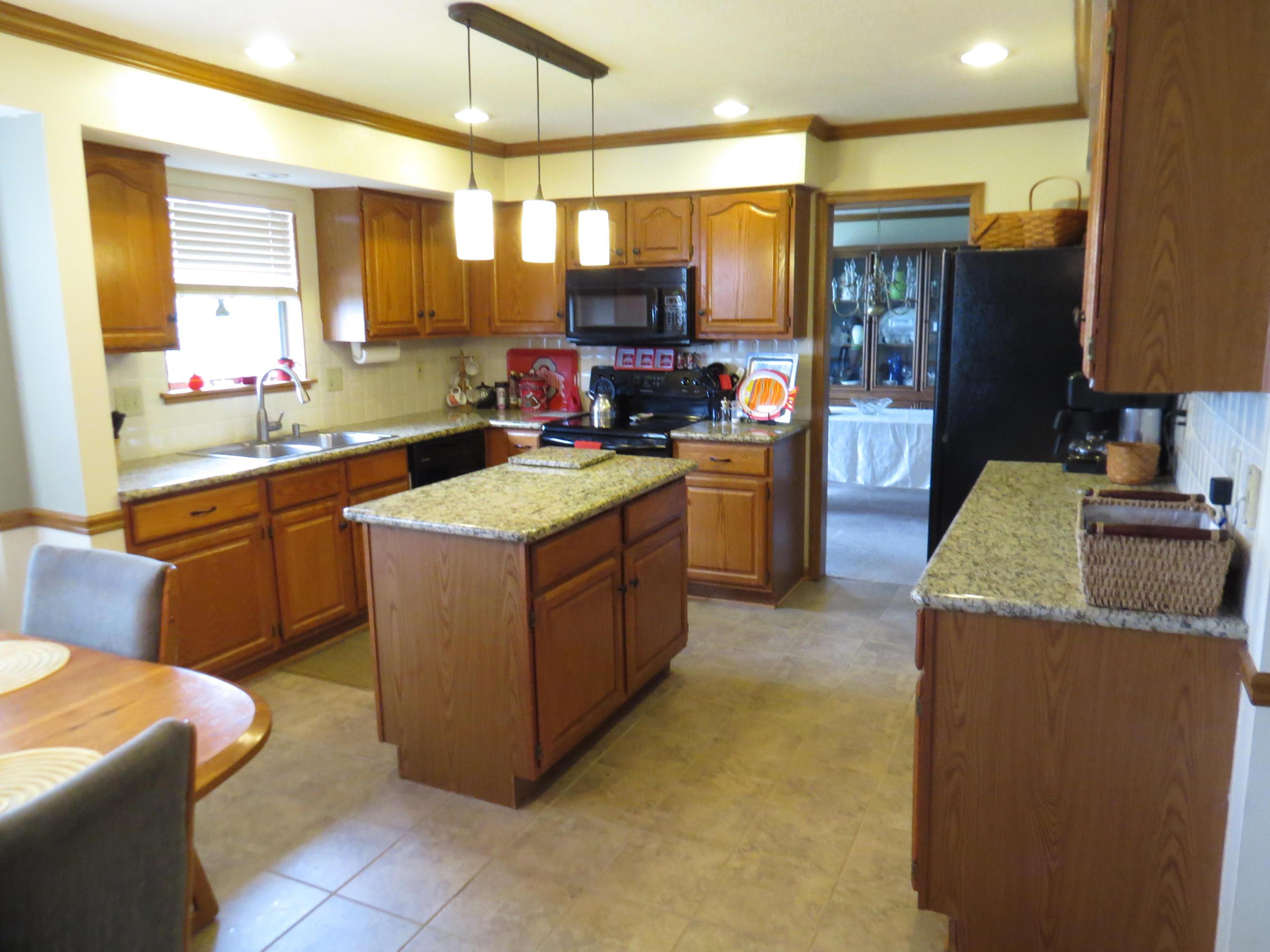 5654 Davidson Road Hilliard, OH 43026 - Photo 8 of 25 Gallery Image 8