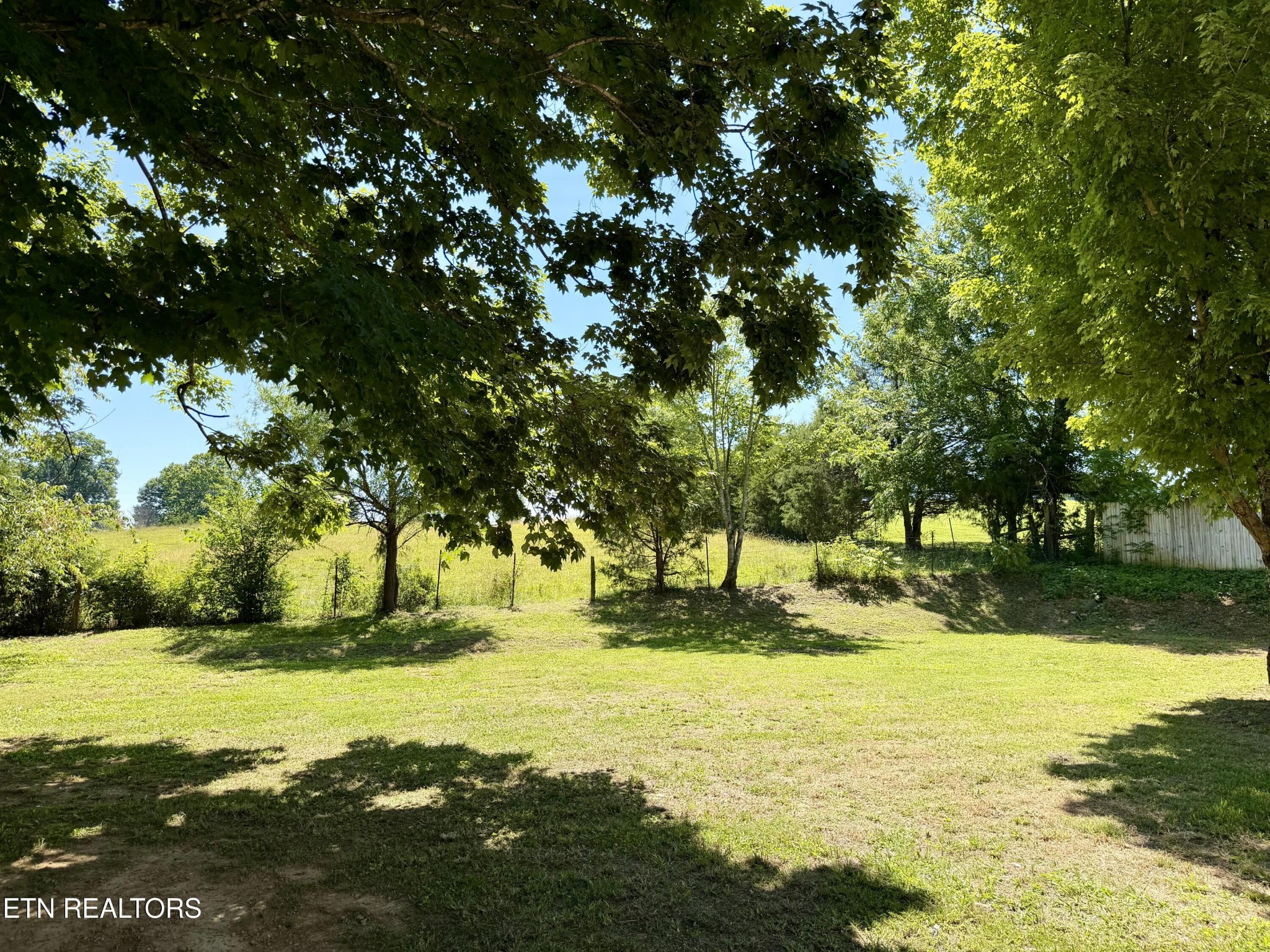 1035 Lakeside Road Madisonville, TN 37354 - Photo 41 of 51 Gallery Image 41