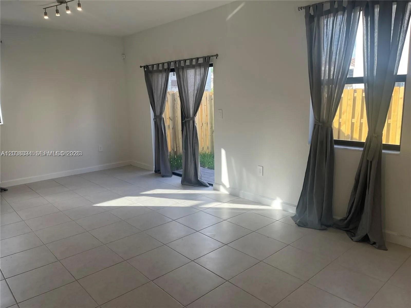 11935 Southwest 246th Terrace Homestead, FL 33032 - Photo 4 of 9