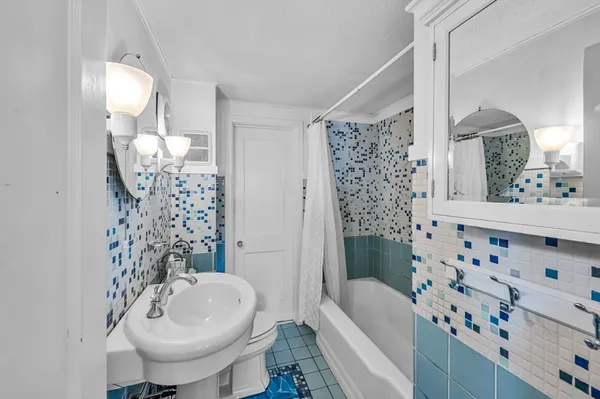 $375,000 | 48 Fairview Street, East Longmeadow, MA 01028
