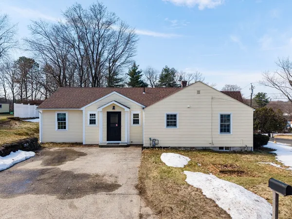 $375,000 | 48 Fairview Street, East Longmeadow, MA 01028