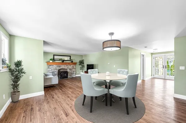 $375,000 | 48 Fairview Street, East Longmeadow, MA 01028