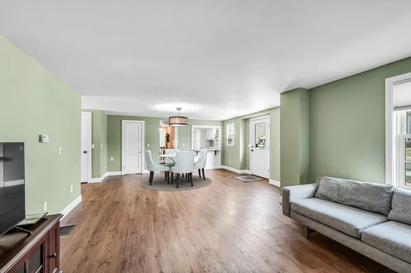 $375,000 | 48 Fairview Street, East Longmeadow, MA 01028