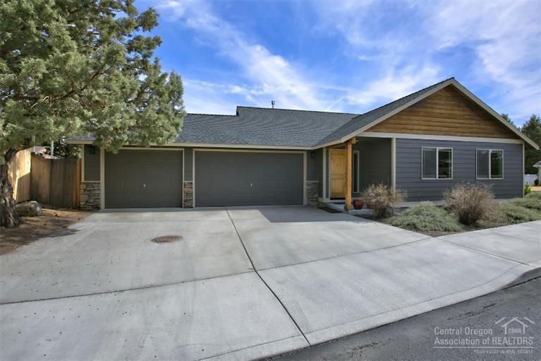 174 Southeast Rice Way Bend, OR 97702 - Photo 1 of 16 Primary Photo
