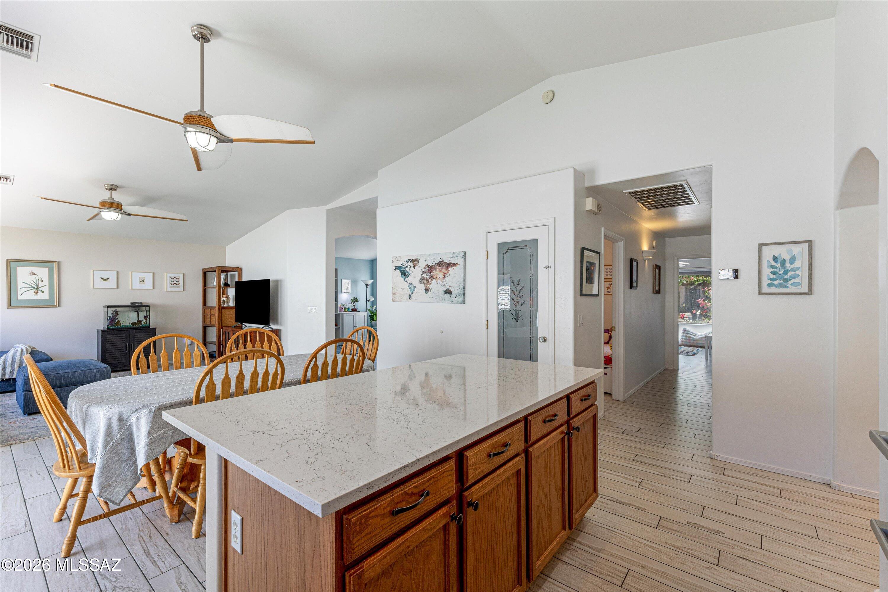 356 West Plateau Road Tucson, AZ 85737 - Photo 11 of 38