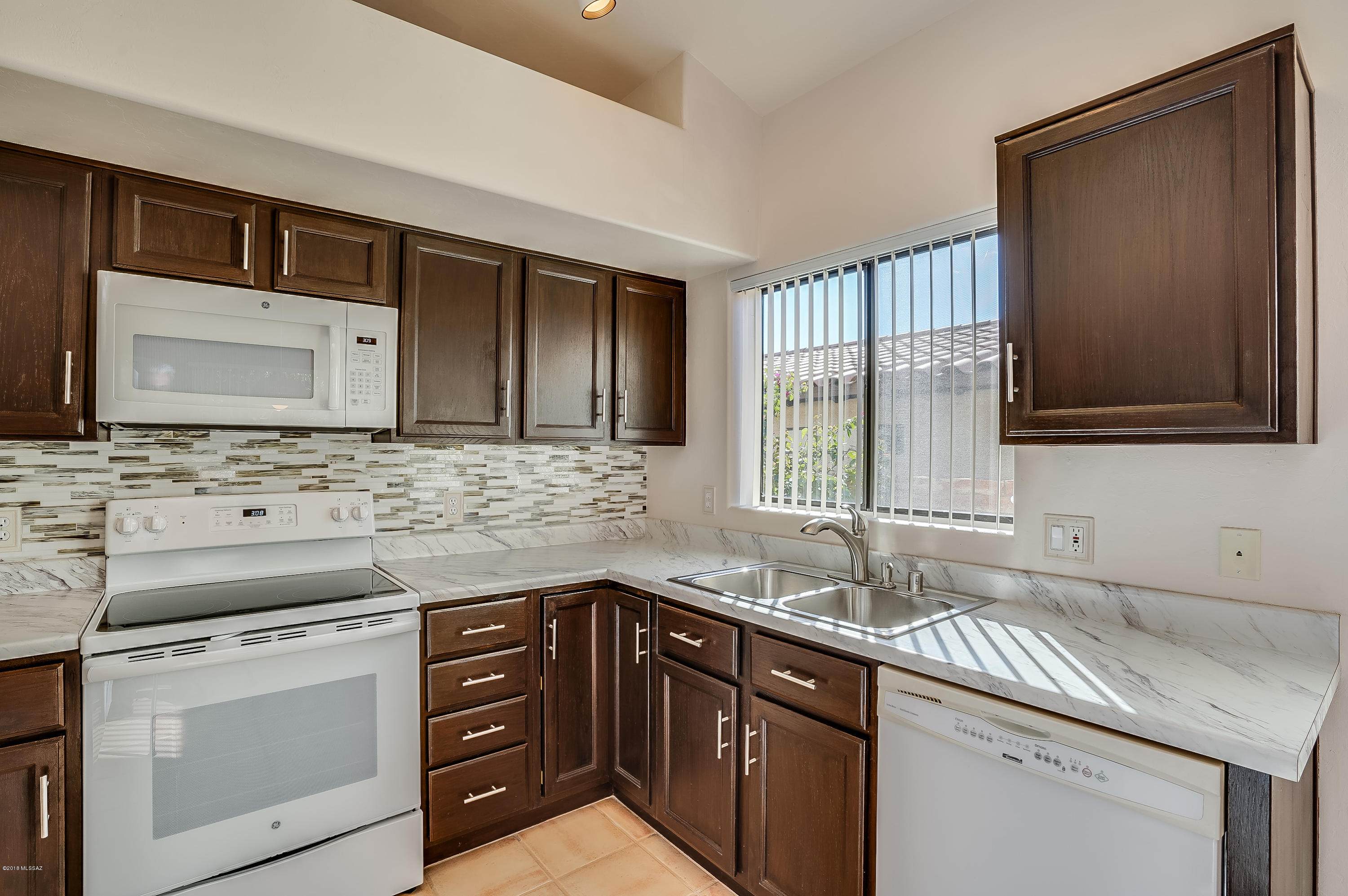 60 Silverado Oro Valley, AZ 85737 - Photo 23 of 50