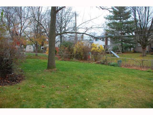 2001 Brittany Road Columbus, OH 43229 - Photo 17 of 18 Gallery Image 17