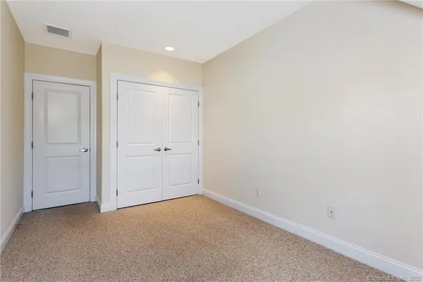 $589,000 | 4 Daskams Lane, Unit 326, Norwalk, CT 06851