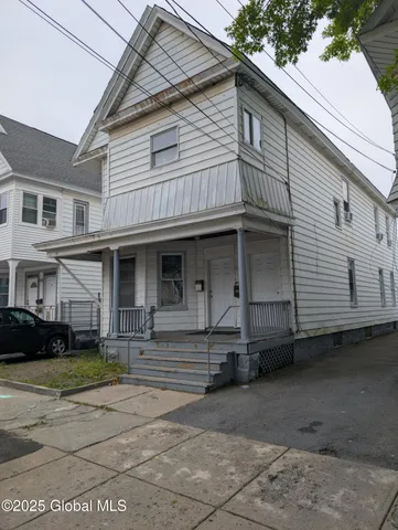 $299,900 | 824 Lincoln Avenue, Schenectady, NY 12307