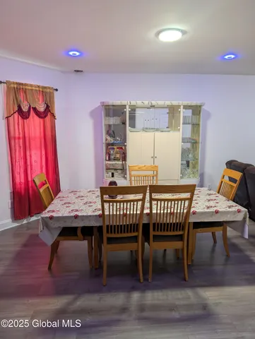 $299,900 | 824 Lincoln Avenue, Schenectady, NY 12307