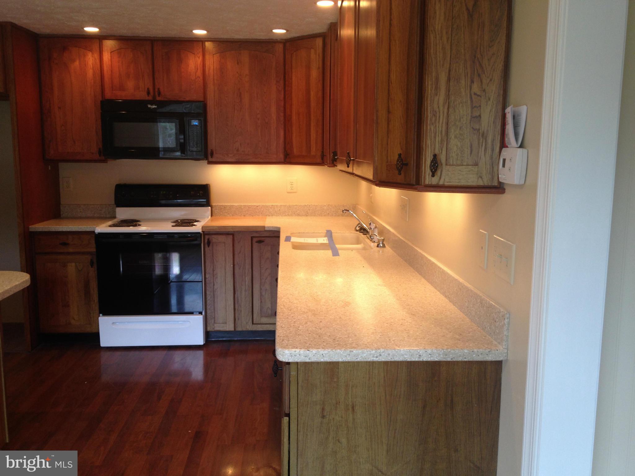 1029 Wagner Point Road Cambridge, MD 21613 - Photo 9 of 23 Kitchen