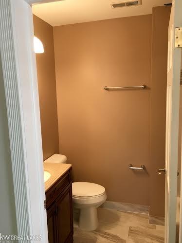 564 Lincoln Road Grosse Pointe, MI 48230 - Photo 30 of 38 31294489-29.JPG