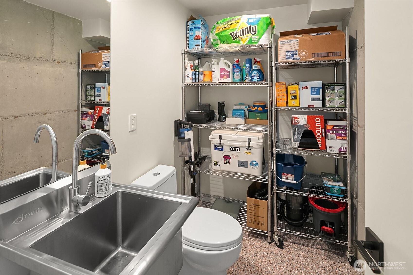 15628 8th Avenue Southwest, Unit B Burien, WA 98166 - Photo 30 of 39
