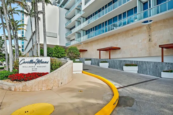 $6,495 | 6799 Collins Avenue, Unit 312, Miami Beach, FL 33141