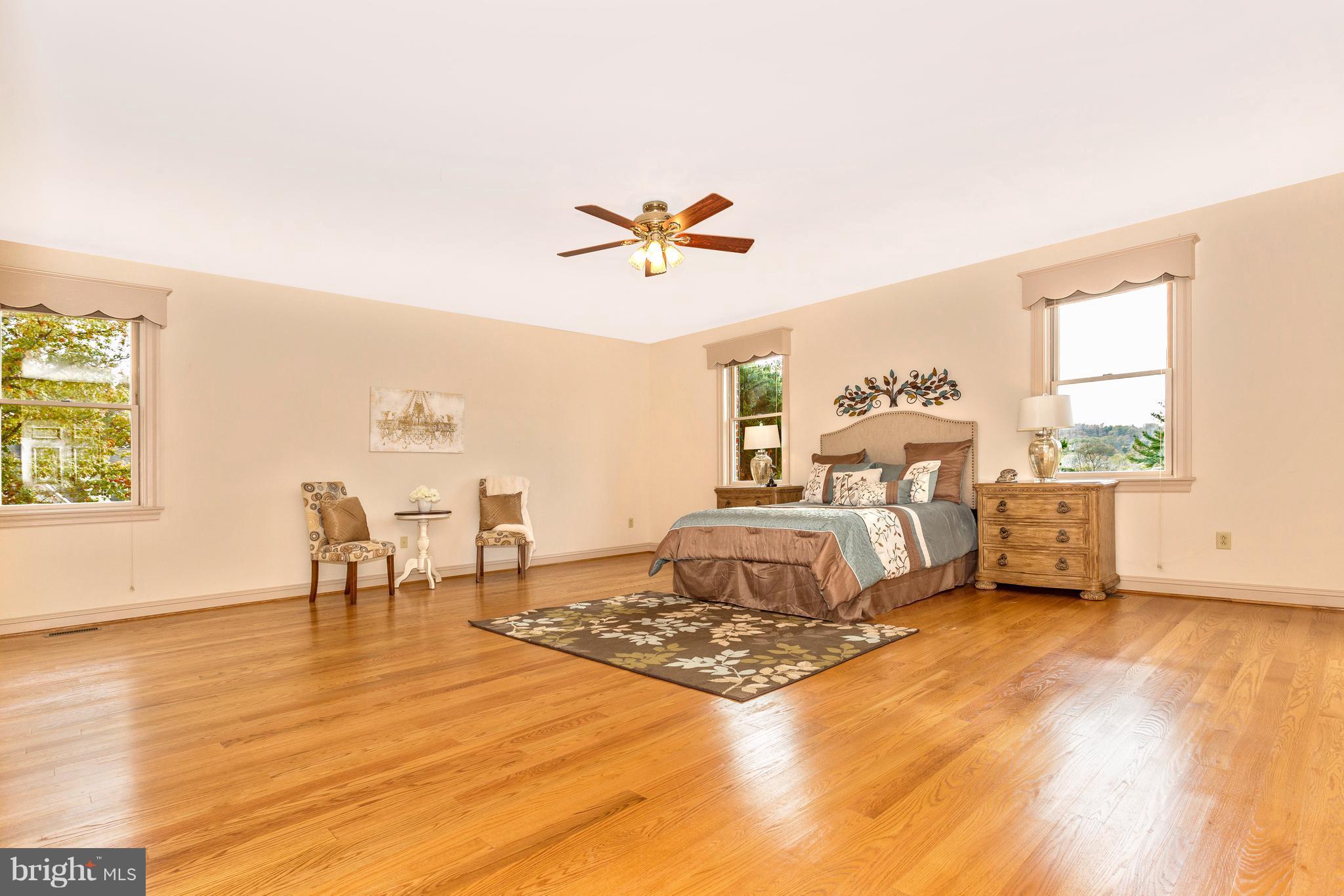 6941 North Clifton Road Frederick, MD 21702 - Photo 23 of 30 Bedroom (Master)