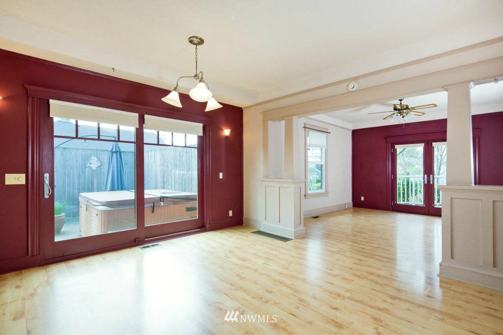 3417 Rockefeller Avenue Everett, WA 98201 - Photo 4 of 15