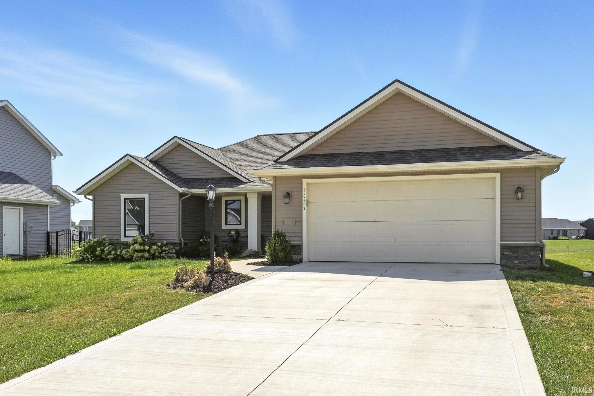 13287 Silk Tree Trail Fort Wayne, IN 46814 - Photo 2 of 25