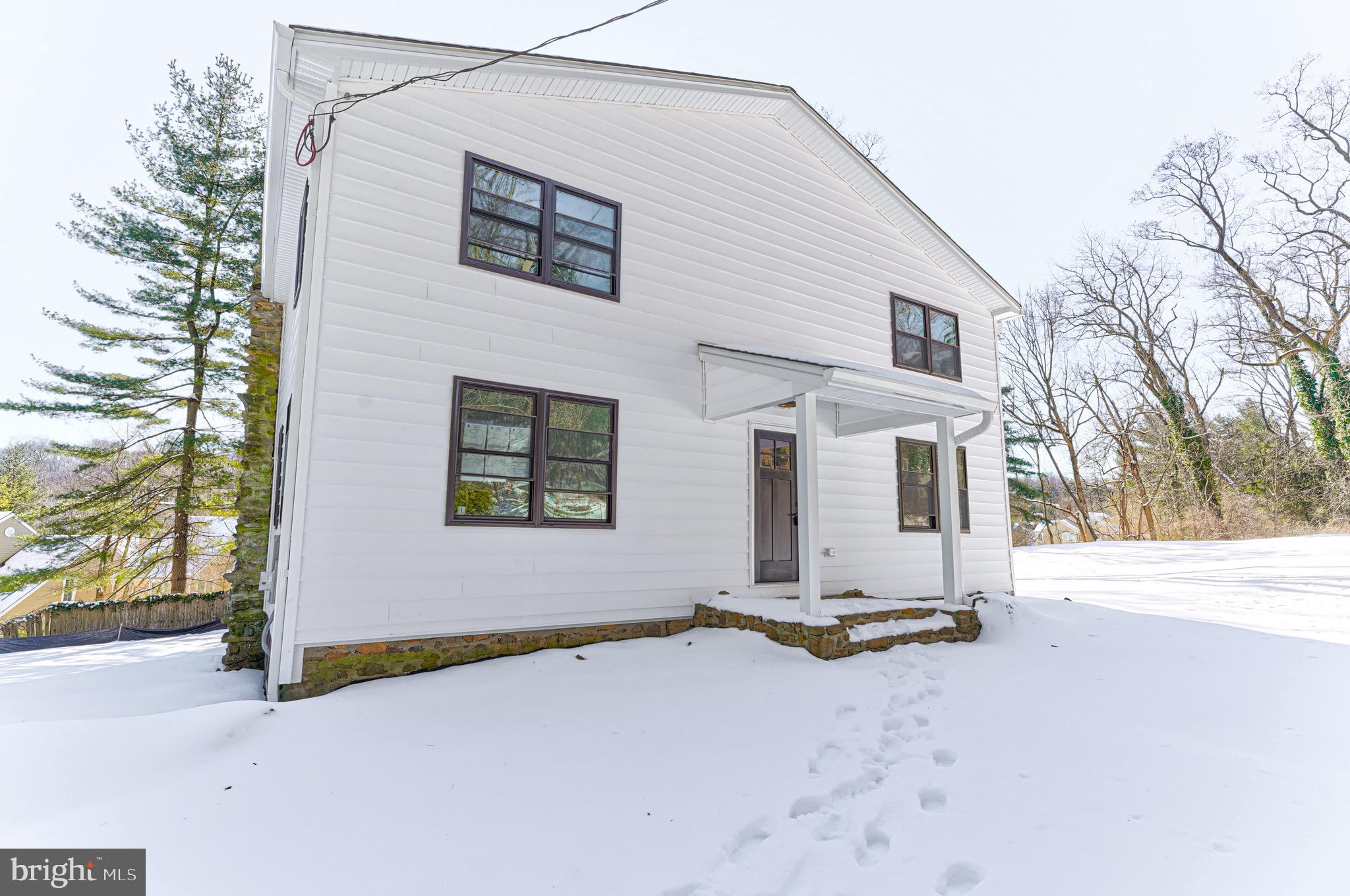 12 Spruce Road Newtown Square, PA 19073 - Photo 2 of 38 Gallery Image 2