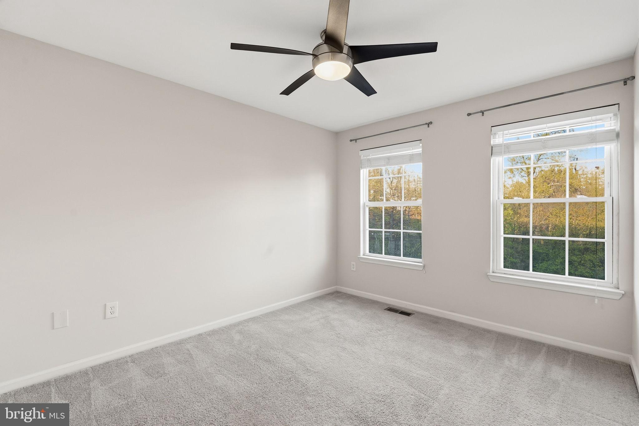 1881 Crescent Park Drive Reston, VA 20190 - Photo 31 of 43