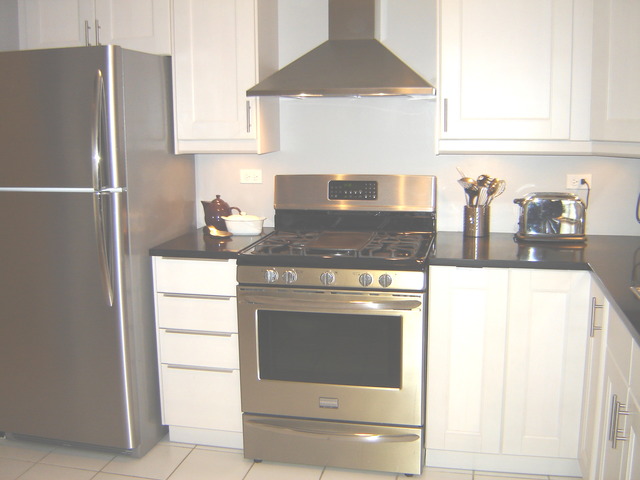 1237 Coldspring Road Elgin, IL 60120 - Photo 9 of 21