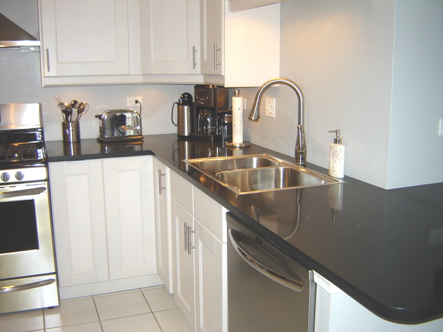 1237 Coldspring Road Elgin, IL 60120 - Photo 10 of 21