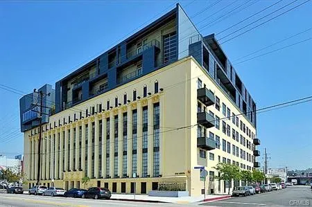 $2,900 | 200 North San Fernando Road, Unit 219, Los Angeles, CA 90031