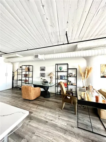 $2,900 | 200 North San Fernando Road, Unit 219, Los Angeles, CA 90031