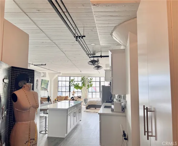 $2,900 | 200 North San Fernando Road, Unit 219, Los Angeles, CA 90031