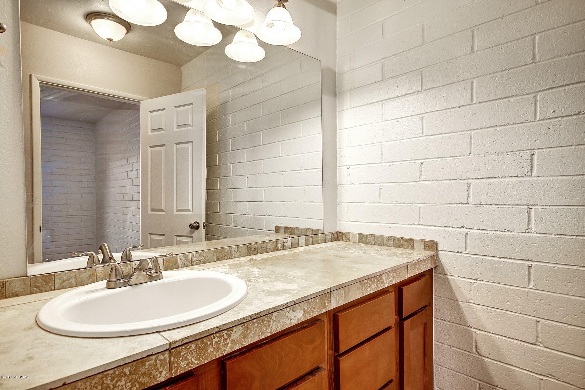 9111 North Oracle Road, Unit 140 Tucson, AZ 85704 - Photo 15 of 23