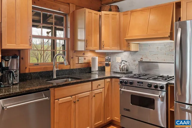 $815,000 | 355 River Bluff Lane, Faber, VA 22938