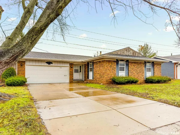 $149,900 | 1701 West Thames Drive, Peoria, IL 61614