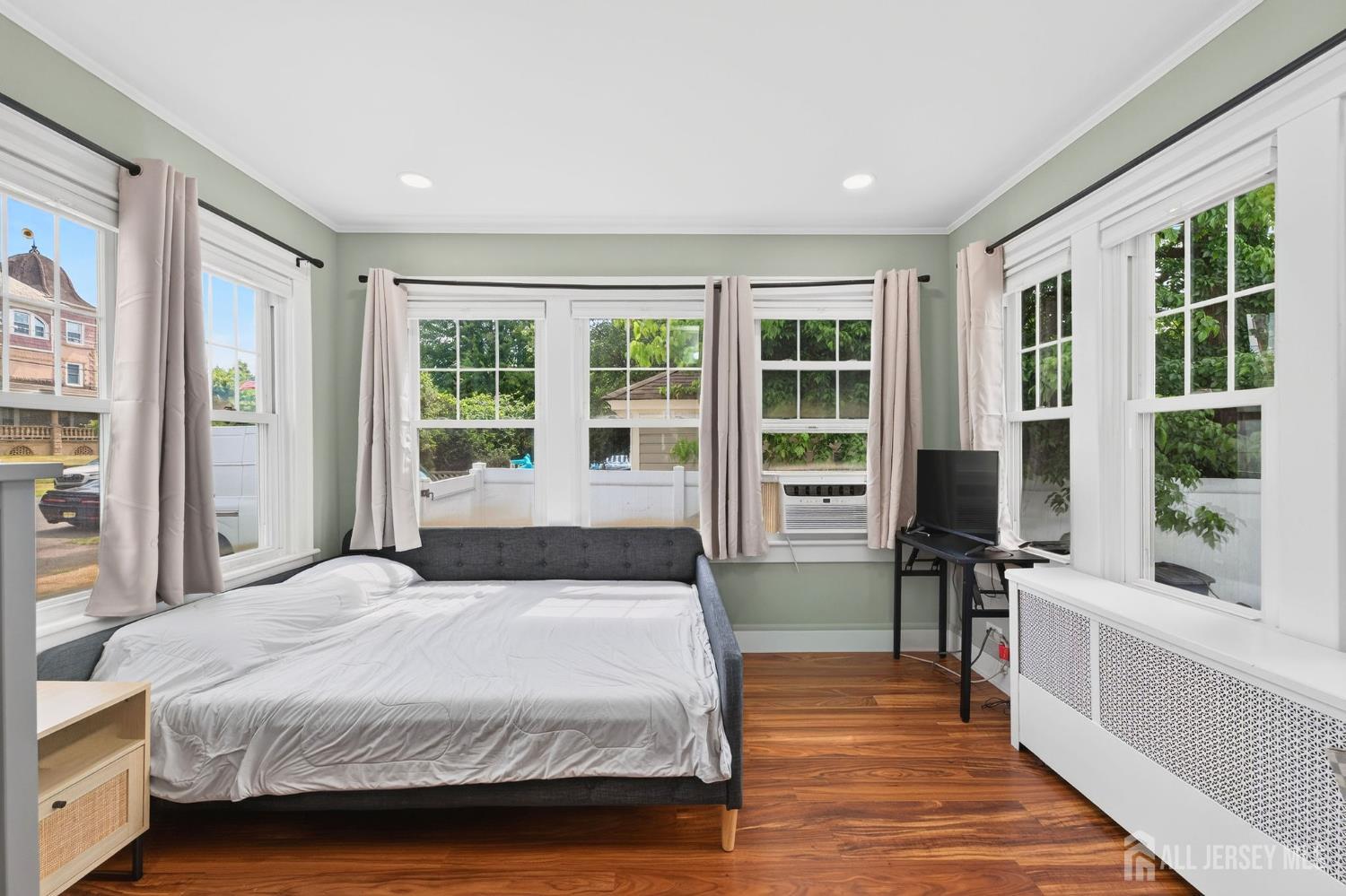 244 3rd Street Dunellen, NJ 08812 - Photo 11 of 42