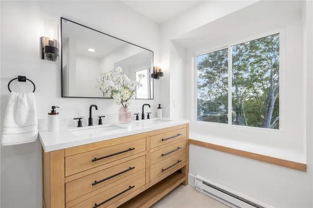 $1,299,999 | 7 Sheffield Avenue, Newport, RI 02840