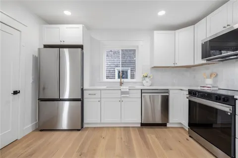 $1,299,999 | 7 Sheffield Avenue, Newport, RI 02840