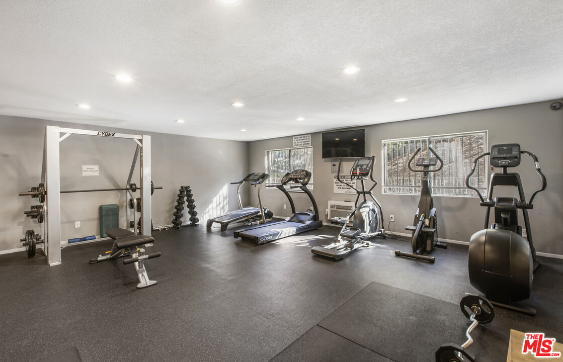 6140 Monterey Road, Unit 312 Los Angeles, CA 90042 - Photo 35 of 39