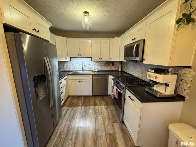 $259,900 | 110 Brandy Drive, Mackinaw, IL 61755