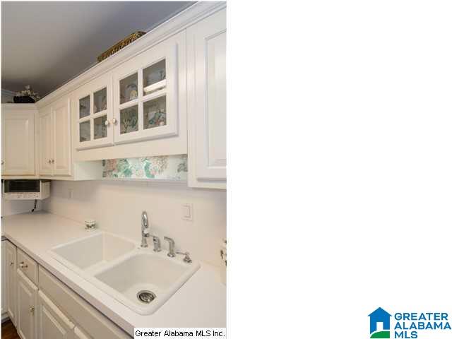 2637 Dolly Ridge Road Birmingham, AL 35243 - Photo 12 of 32