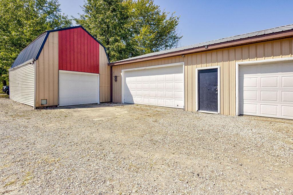 6949 Ramey Road Centerburg, OH 43011 - Photo 37 of 50 1-47
