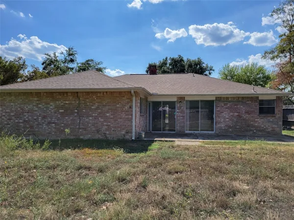 $1,950 | 18402 Tall Cypress Drive, Spring, TX 77388