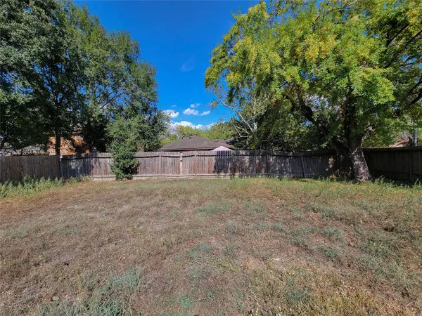 $1,950 | 18402 Tall Cypress Drive, Spring, TX 77388