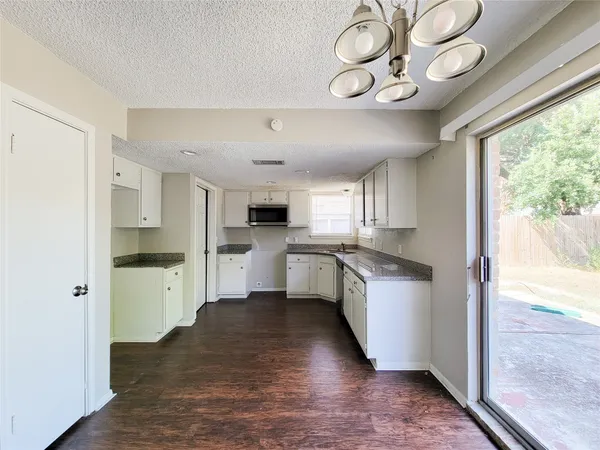 $1,950 | 18402 Tall Cypress Drive, Spring, TX 77388