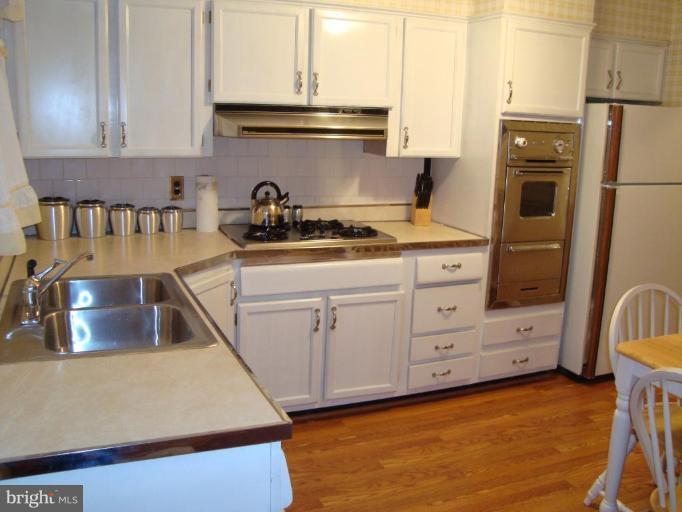 5 Avery Court Rosedale, MD 21237 - Photo 4 of 22 Kitchen #2